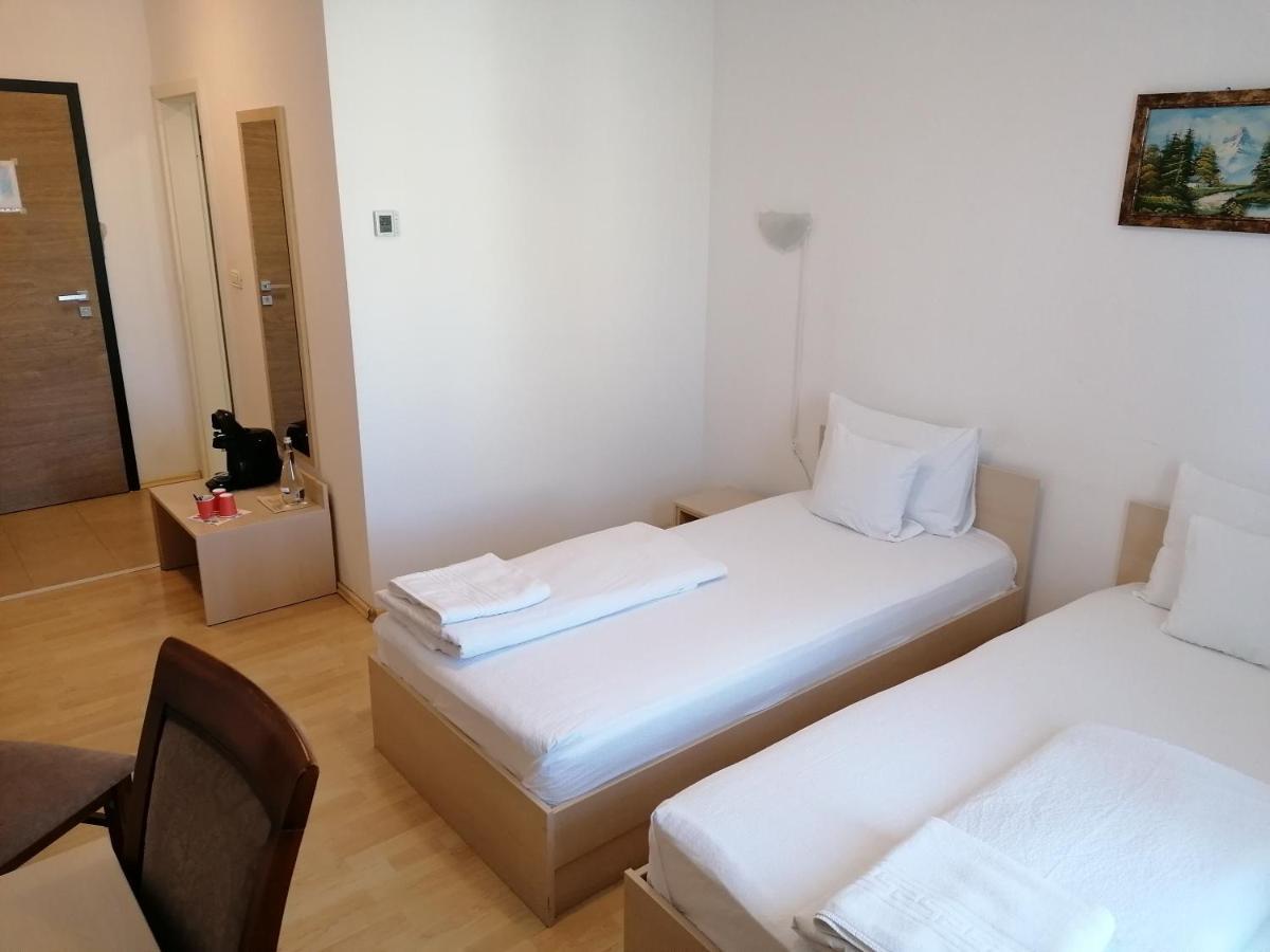 Casa La Fayette Hotel ทิมิชัวรา ภายนอก รูปภาพ