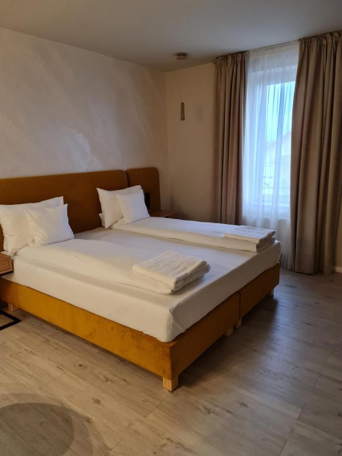 Casa La Fayette Hotel ทิมิชัวรา ภายนอก รูปภาพ